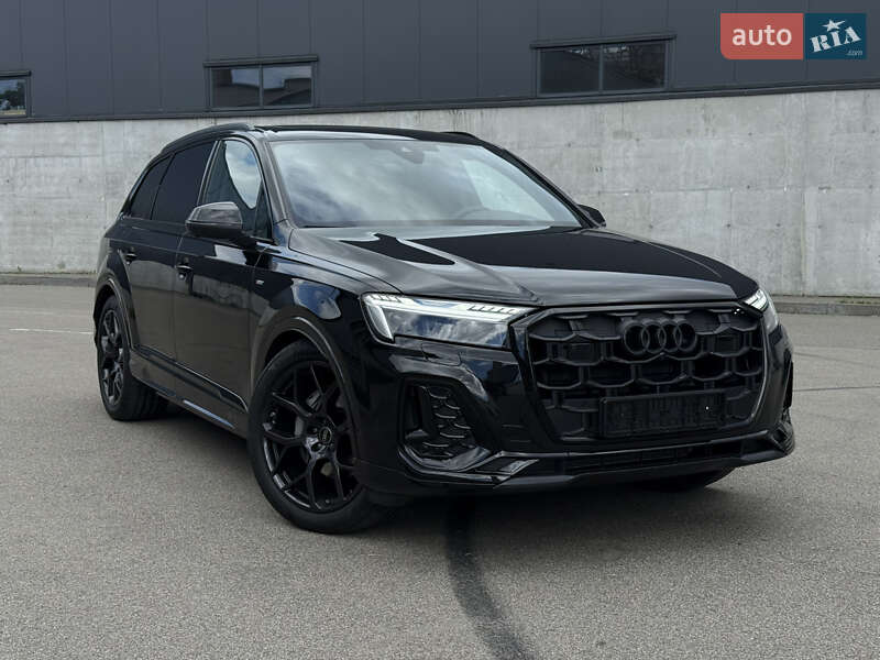 Внедорожник / Кроссовер Audi Q7 2025 в Киеве