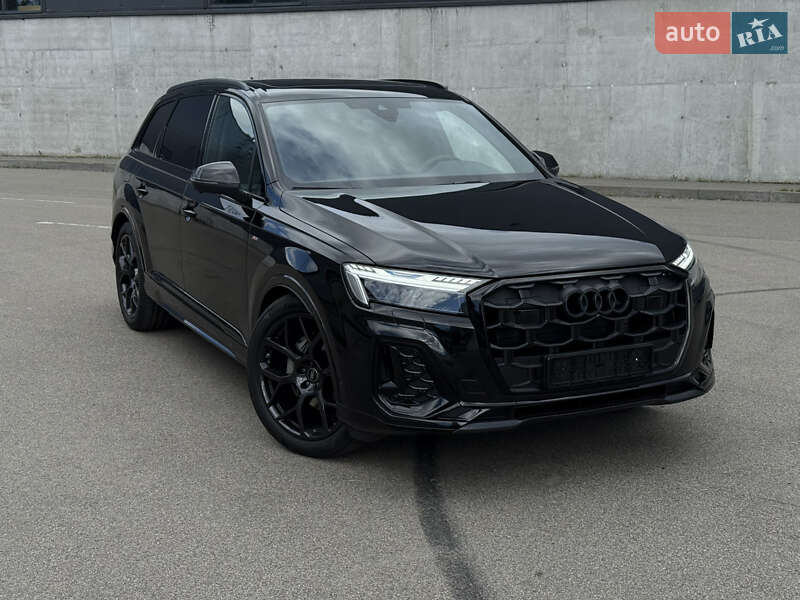 Внедорожник / Кроссовер Audi Q7 2025 в Киеве