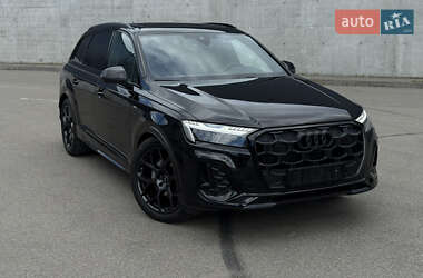 Внедорожник / Кроссовер Audi Q7 2025 в 