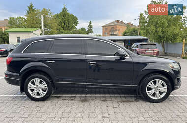 Внедорожник / Кроссовер Audi Q7 2012 в 