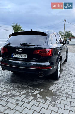 Внедорожник / Кроссовер Audi Q7 2013 в 