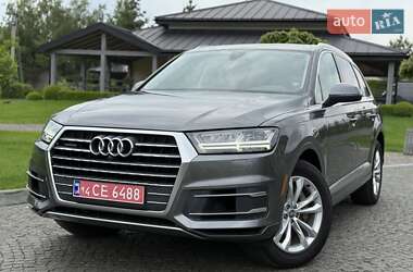 Внедорожник / Кроссовер Audi Q7 2019 в 
