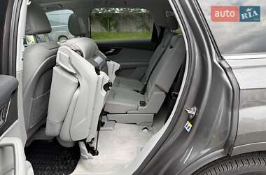 Внедорожник / Кроссовер Audi Q7 2019 в 