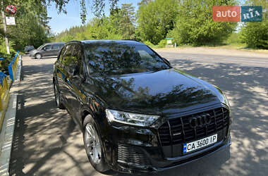 Позашляховик / Кросовер Audi Q7 2022 в Черкасах