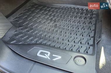 Внедорожник / Кроссовер Audi Q7 2020 в 