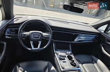 Внедорожник / Кроссовер Audi Q7 2021 в 