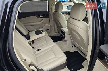 Внедорожник / Кроссовер Audi Q7 2018 в 