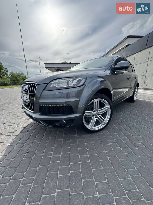 Внедорожник / Кроссовер Audi Q7 2013 в Житомире