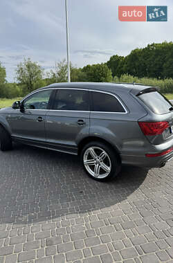 Внедорожник / Кроссовер Audi Q7 2013 в 