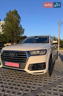 Позашляховик / Кросовер Audi Q7 2017 в Львові