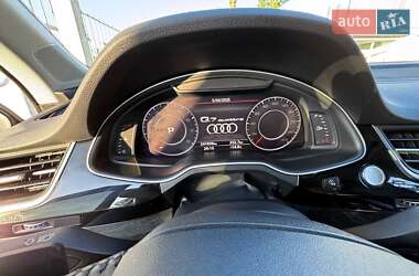 Внедорожник / Кроссовер Audi Q7 2017 в 