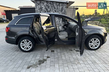 Внедорожник / Кроссовер Audi Q7 2006 в 