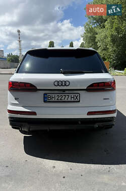 Внедорожник / Кроссовер Audi Q7 2025 в 