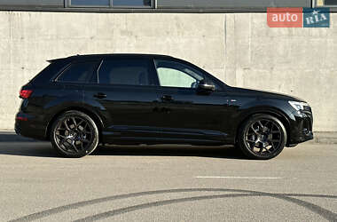 Внедорожник / Кроссовер Audi Q7 2025 в 