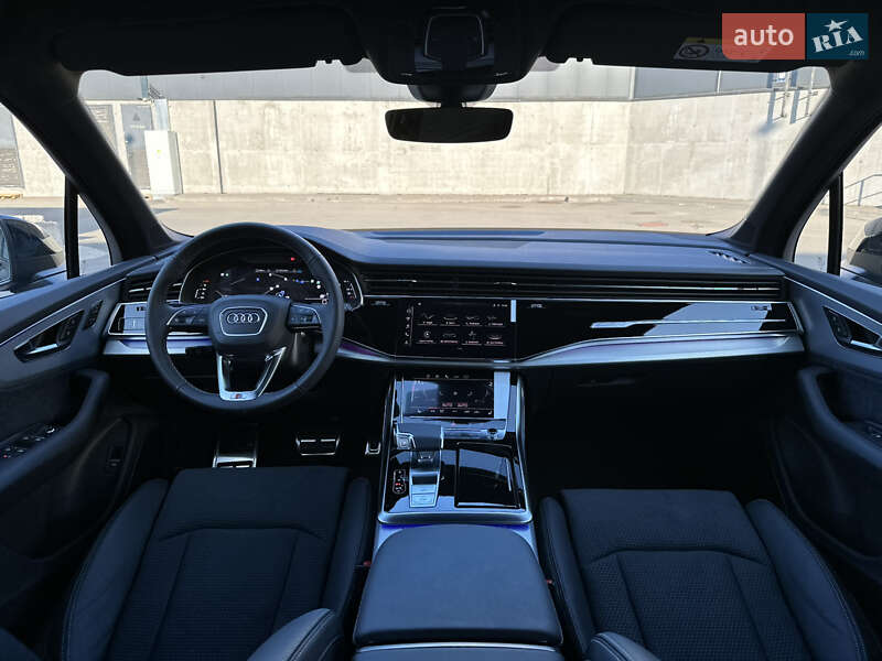 Внедорожник / Кроссовер Audi Q7 2025 в Киеве