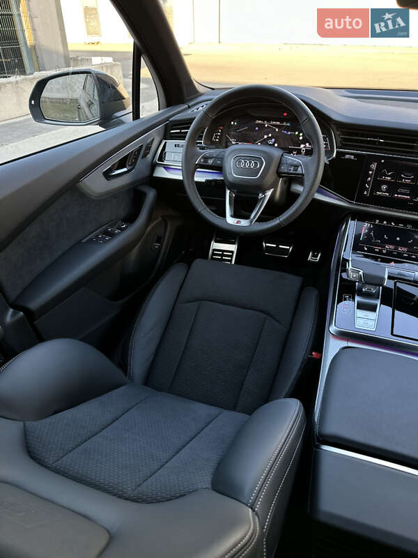 Внедорожник / Кроссовер Audi Q7 2025 в Киеве