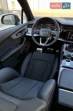 Внедорожник / Кроссовер Audi Q7 2025 в 