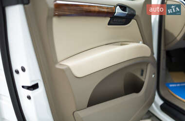 Внедорожник / Кроссовер Audi Q7 2015 в 
