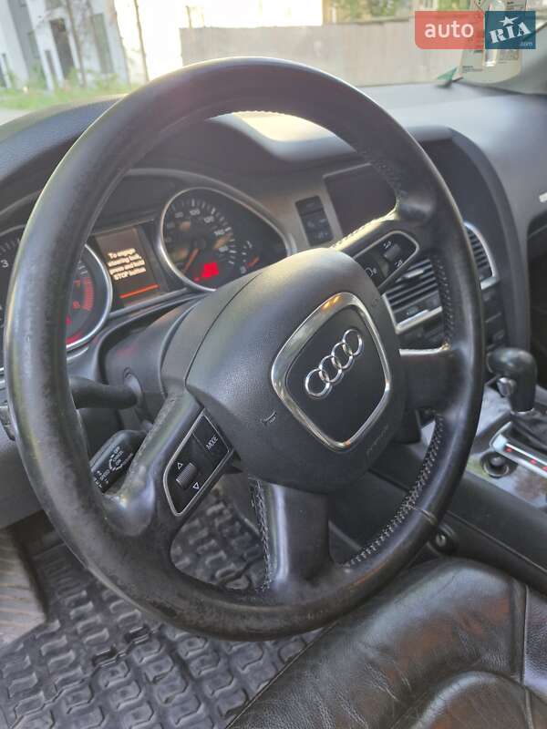 Позашляховик / Кросовер Audi Q7 2007 в Харкові