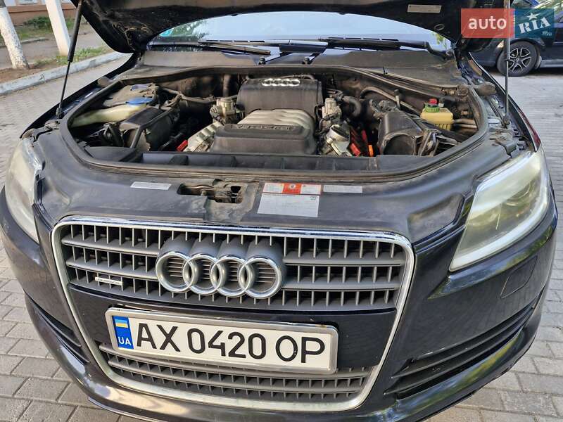 Позашляховик / Кросовер Audi Q7 2007 в Харкові