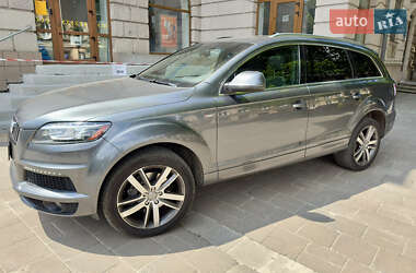 Внедорожник / Кроссовер Audi Q7 2014 в 