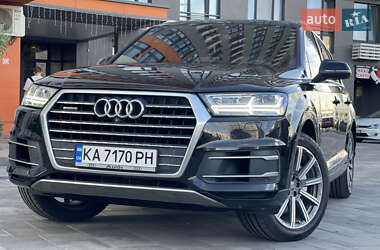 Внедорожник / Кроссовер Audi Q7 2017 в 
