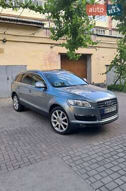 Позашляховик / Кросовер Audi Q7 2006 в Ізмаїлі