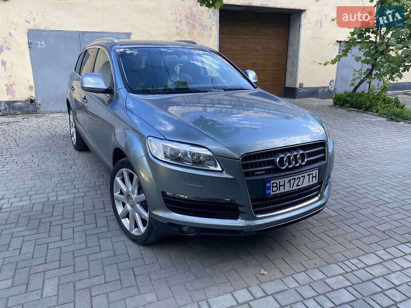 Внедорожник / Кроссовер Audi Q7 2006 в Измаиле