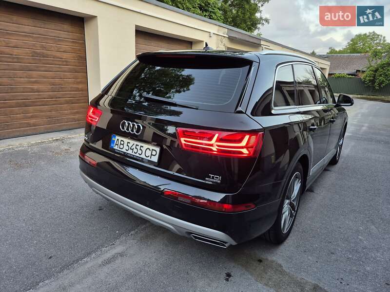 Позашляховик / Кросовер Audi Q7 2017 в Вінниці