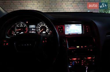 Внедорожник / Кроссовер Audi Q7 2013 в 