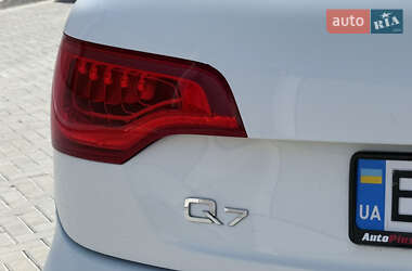 Позашляховик / Кросовер Audi Q7 2014 в 