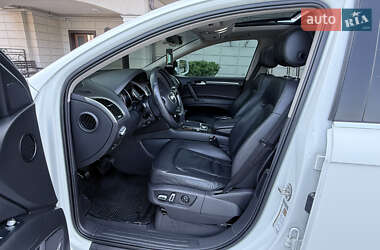 Позашляховик / Кросовер Audi Q7 2014 в 