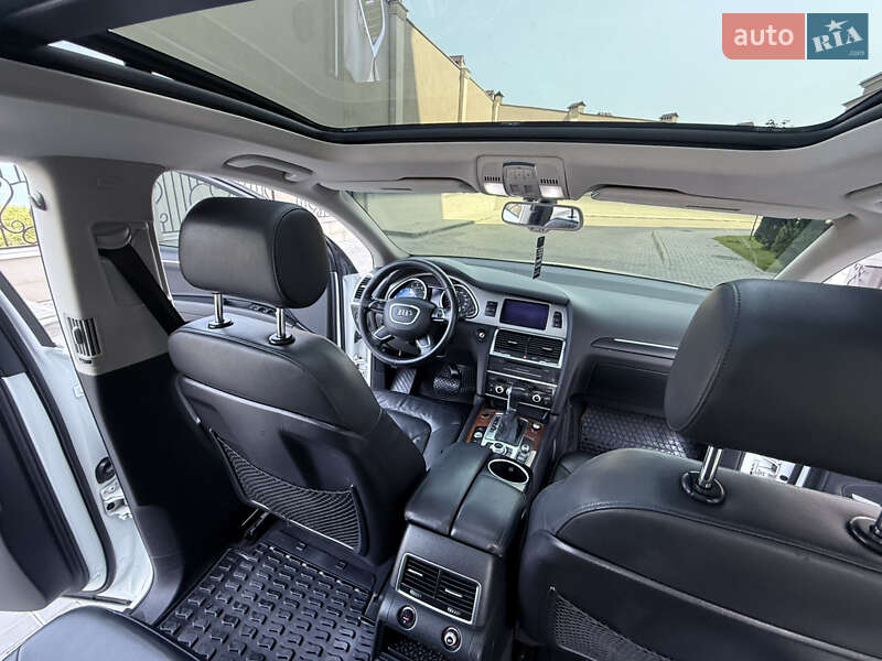 Внедорожник / Кроссовер Audi Q7 2014 в Одессе