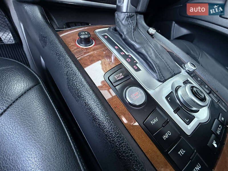 Внедорожник / Кроссовер Audi Q7 2014 в Одессе
