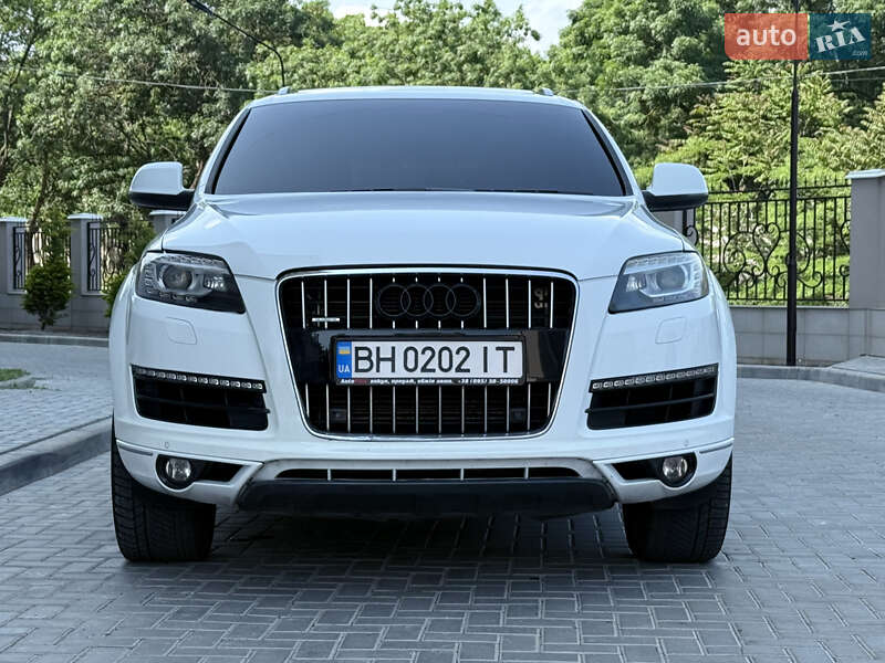Внедорожник / Кроссовер Audi Q7 2014 в Одессе