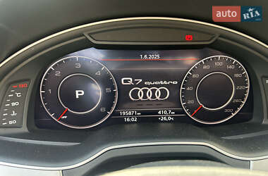 Внедорожник / Кроссовер Audi Q7 2015 в 