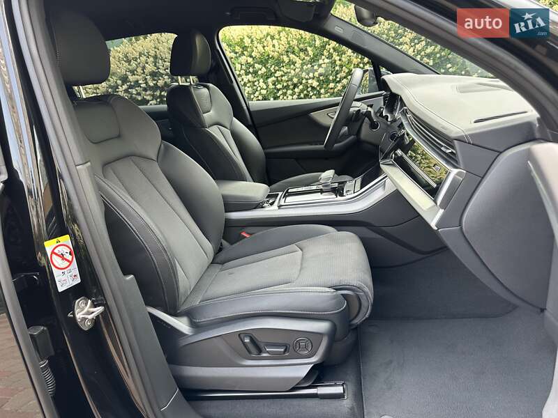 Внедорожник / Кроссовер Audi Q7 2024 в Киеве