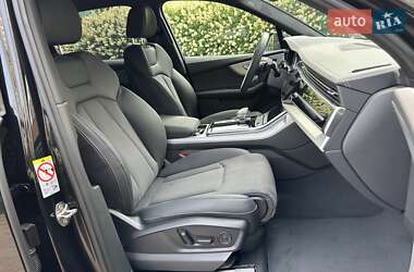 Внедорожник / Кроссовер Audi Q7 2024 в 