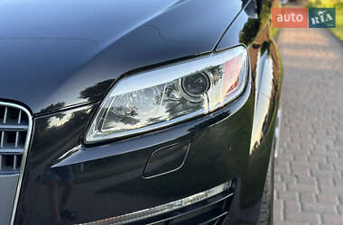 Позашляховик / Кросовер Audi Q7 2008 в 