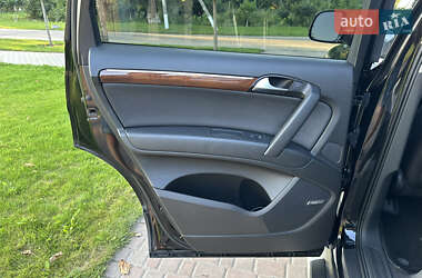 Позашляховик / Кросовер Audi Q7 2008 в 