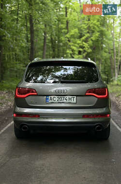 Внедорожник / Кроссовер Audi Q7 2013 в 