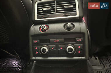Внедорожник / Кроссовер Audi Q7 2013 в 