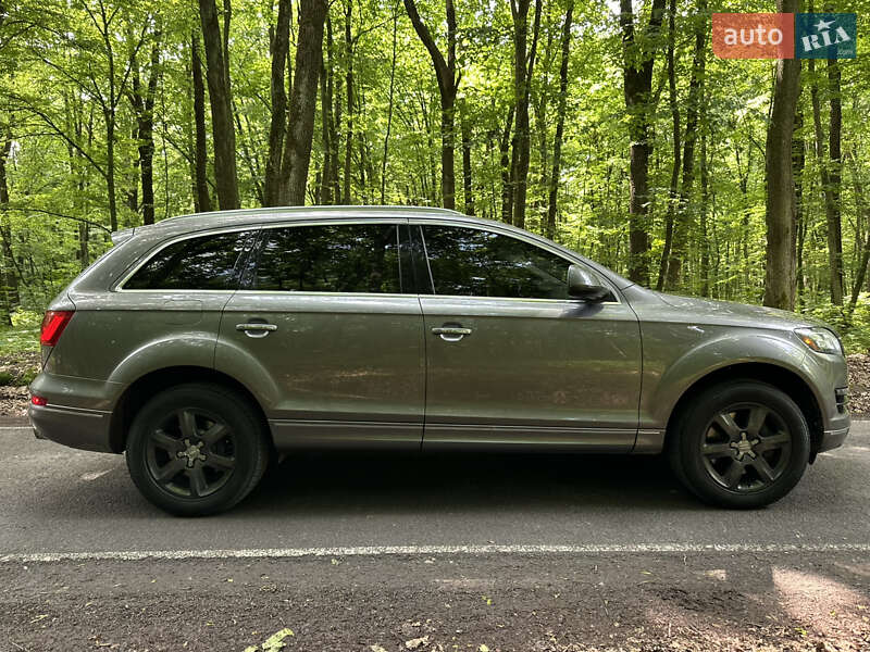 Позашляховик / Кросовер Audi Q7 2013 в Луцьку