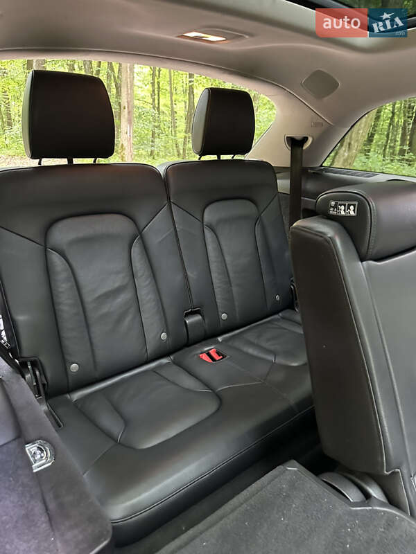 Позашляховик / Кросовер Audi Q7 2013 в Луцьку