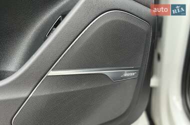 Внедорожник / Кроссовер Audi Q7 2015 в 