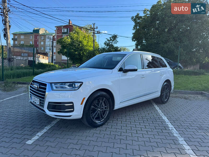 Внедорожник / Кроссовер Audi Q7 2018 в Черновцах