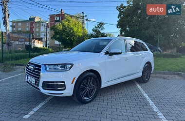 Позашляховик / Кросовер Audi Q7 2018 в 