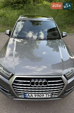 Позашляховик / Кросовер Audi Q7 2017 в Полтаві