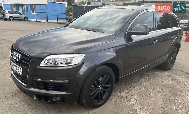 Позашляховик / Кросовер Audi Q7 2009 в Києві