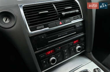 Позашляховик / Кросовер Audi Q7 2012 в 